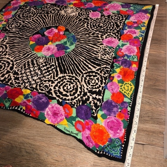 VTG Louis Féraud Vibrant Floral Art Print 100% Silk Scarf 32” x 32” 1980s 80s - Picture 3 of 7